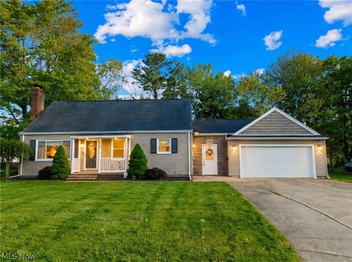 774 Eastwood St, Geneva, OH, 44041-1723 | Card Image