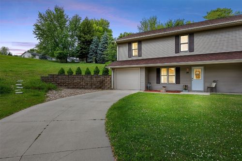 114 Therese Ave, Anamosa, IA, 52205-1156 | Card Image