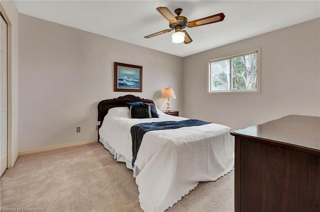 204 Nomad Crt, House other with 4 bedrooms, 2 bathrooms and 4 parking in Kitchener ON | Image 11