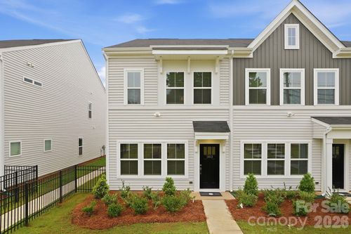 5853 Tuckaseegee Rd, Charlotte, NC, 28208-2453 | Card Image
