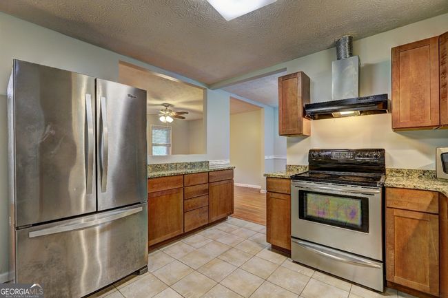 3681 Chestnut Lake Ct, House other with 3 bedrooms, 3 bathrooms and null parking in Jonesboro GA | Image 7