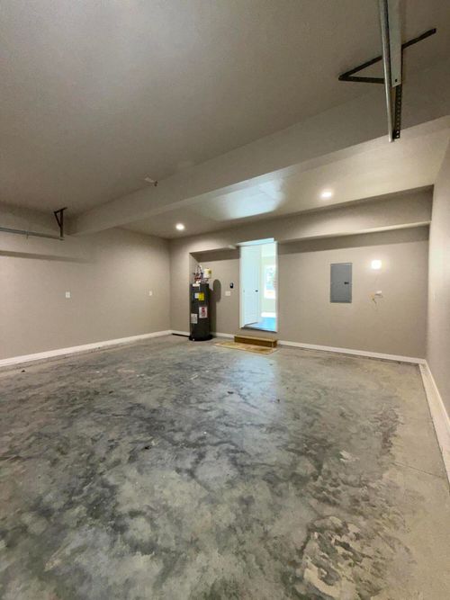 202 Eric Dr, Kirbyville, MO, 65679-8372 | Card Image