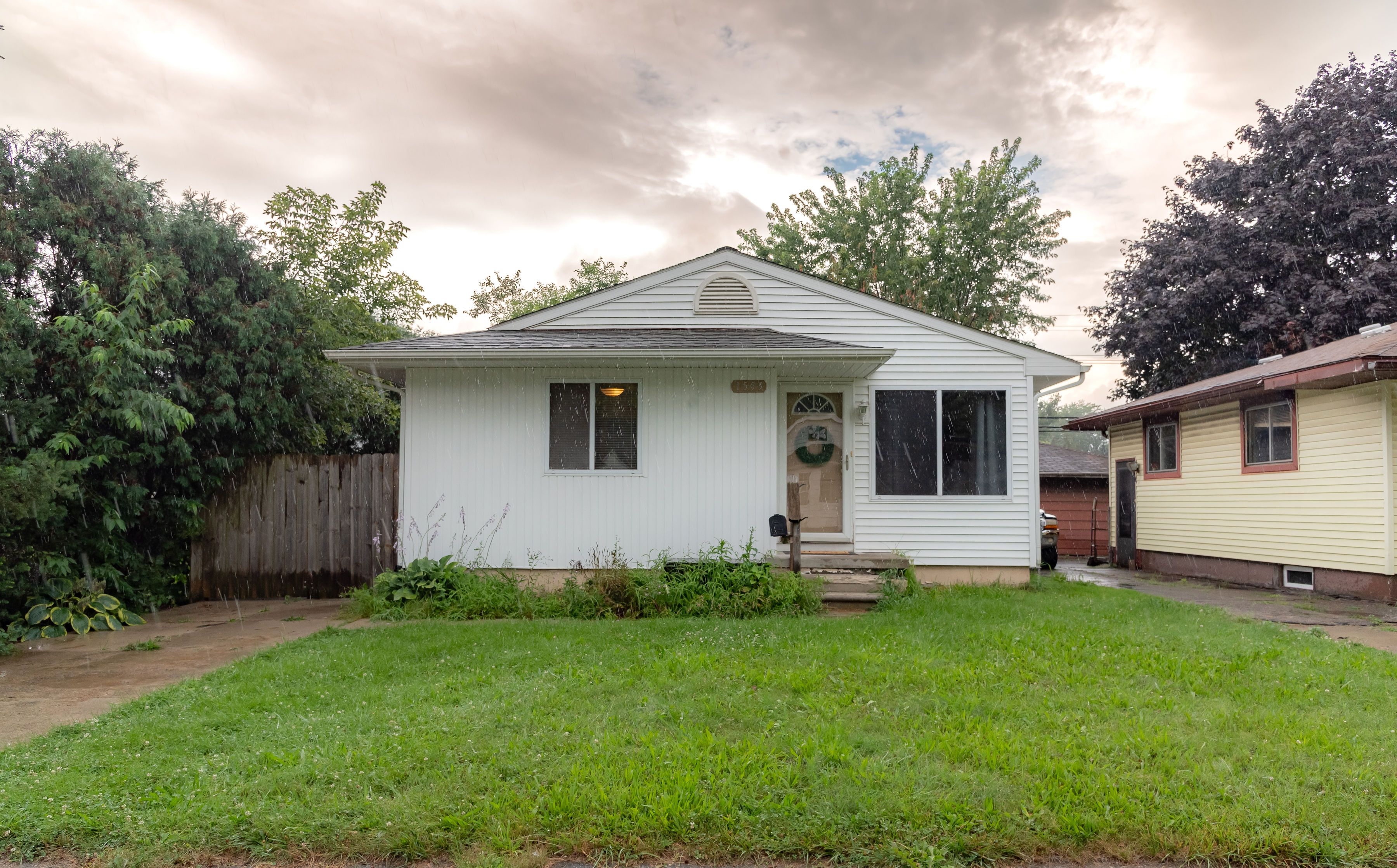 Richmond Ave, Pontiac, MI 48340