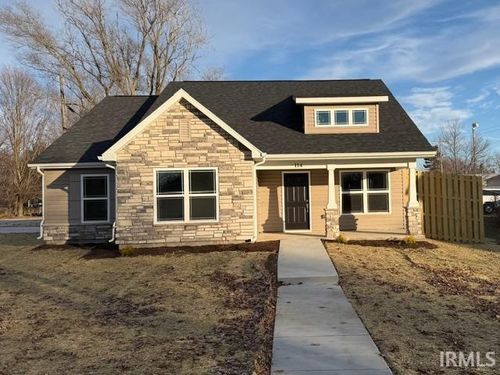 114 N Plank St, Rossville, IN, 46065-9410 | Card Image