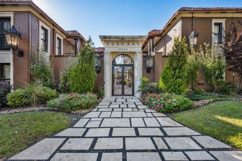 216-5932 Sandhurst Ln, Dallas, TX, 75206-4745 | Card Image