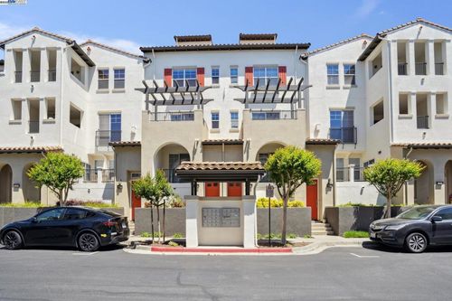 4225 Clarinbridge Cir, Dublin, CA, 94568-7212 | Card Image