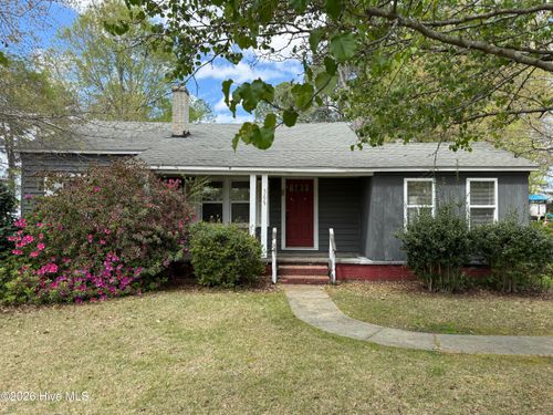 309 E Roseboro St, Roseboro, NC, 28382-5587 | Card Image