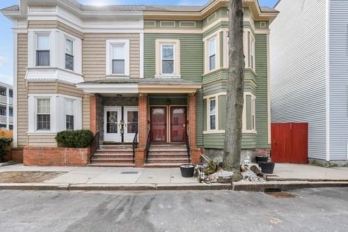 1-909 E 2nd Street, Boston, MA, 02127 | Card Image