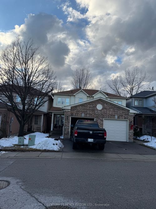 88 Greengrove Way, Whitby, ON, L1R2N4 | Card Image