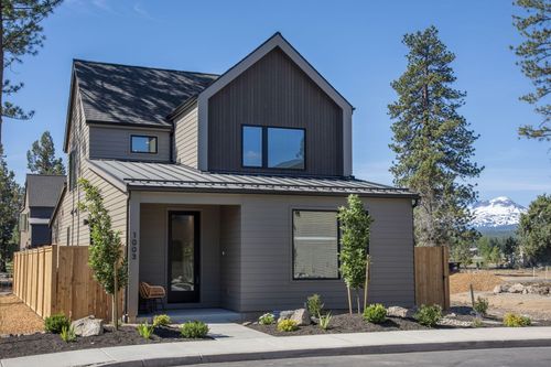 35-1011 W Linda Ave, Sisters, OR, 97759 | Card Image