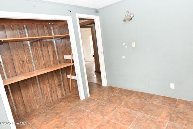 Bedroom 3 Closet | Image 15