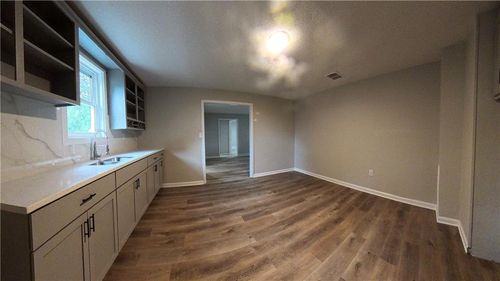 apt-3-4770 Railroad Ave, Shawnee, KS, 66226-2203 | Card Image