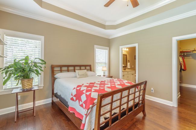 Lots of space and windows make it easy to look at back yard | Image 25