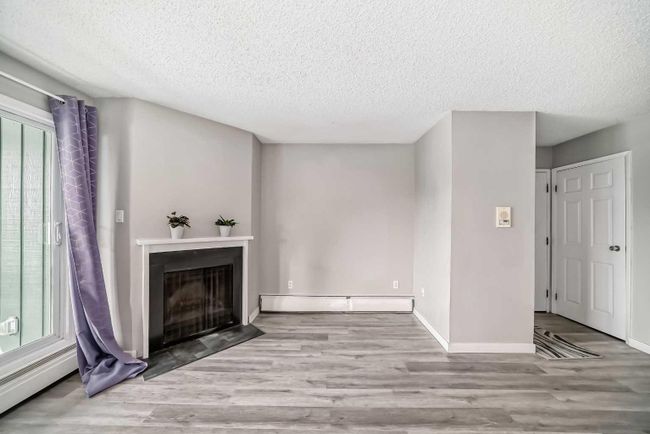 5310 - 315 Southampton Drive Sw, Home with 2 bedrooms, 1 bathrooms and 1 parking in Calgary AB | Image 9