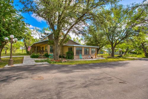 9434 Bryant Ln, San Angelo, TX, 76904-3904 | Card Image