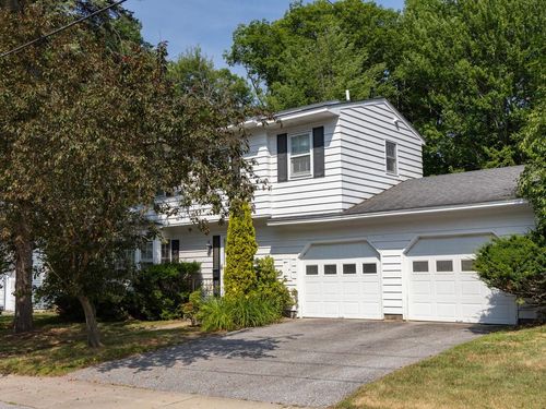 192 Killarney Dr, Burlington, VT, 05408-2707 | Card Image