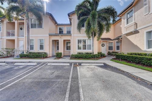 27-2884 Se 2nd Dr, Homestead, FL, 33033-7306 | Card Image