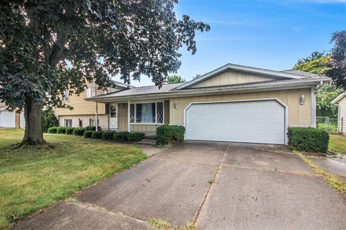 5899 Pinetree Ave Se, Kentwood, MI, 49508-0606 | Card Image
