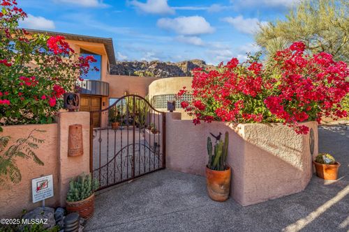 6461 N Thimble Pass, Tucson, AZ, 85750-1320 | Card Image