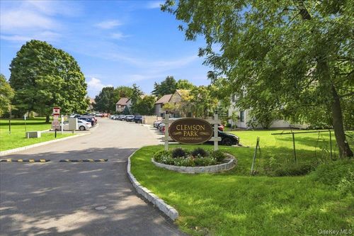 50-50 Sycamore Dr, Middletown, NY, 10940-5456 | Card Image