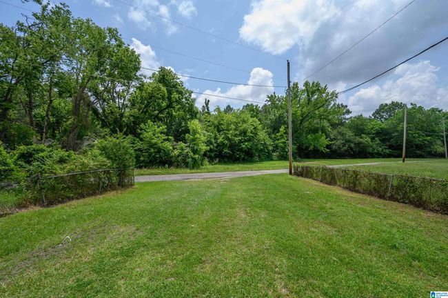 2033 E Lake Blvd, House other with 3 bedrooms, 2 bathrooms and null parking in TARRANT AL | Image 33