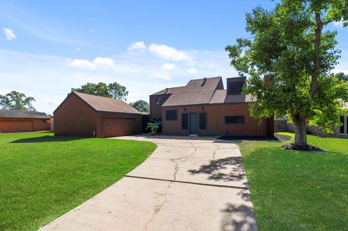 2823 Meadowcreek Dr, Missouri City, TX, 77459-2116 | Card Image