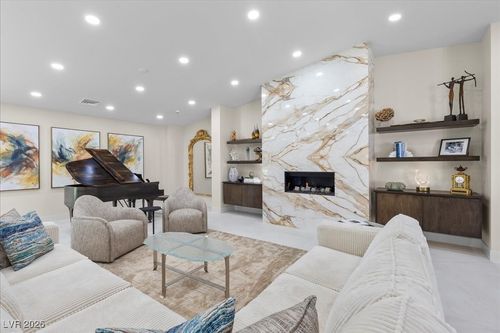 3104 Conners Dr, Las Vegas, NV, 89107-3226 | Card Image