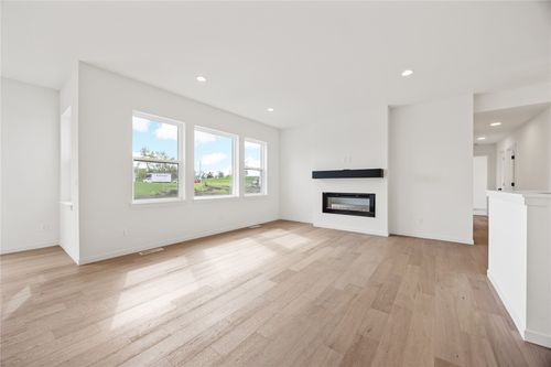 3478 Winchester Dr, Marion, IA, 52302-6120 | Card Image