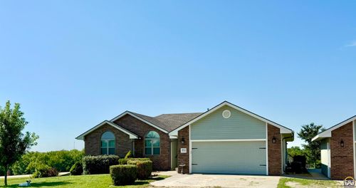 28156 Country Breeze Dr, Saint Marys, KS, 66536-9819 | Card Image