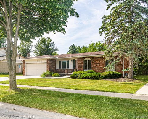 1089 Shallowdale Dr, Troy, MI, 48085-4954 | Card Image