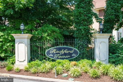 e2-7 Rockford Rd, WILMINGTON, DE, 19806-1014 | Card Image