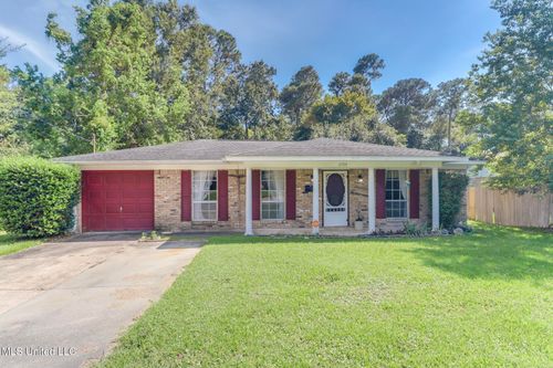 1739 Thomas Jefferson Dr, Biloxi, MS, 39531-3303 | Card Image