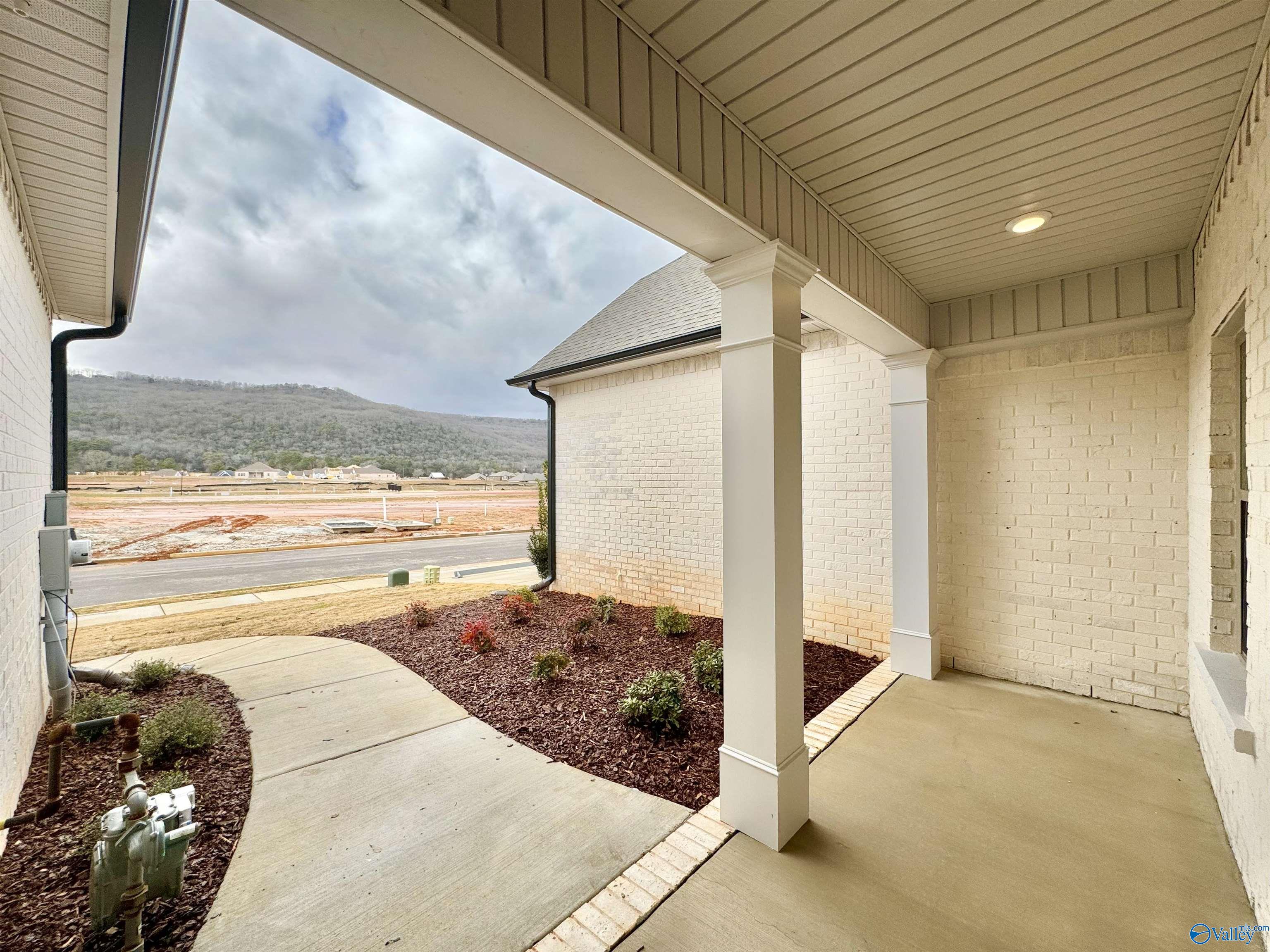 Ruby Grace Cir, Owens Cross Roads, AL 35763
