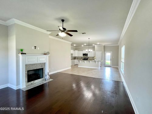 103 Sapphire Springs Rd, Youngsville, LA, 70592-6398 | Card Image