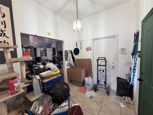 8013 Wilshire Ridge Dr, Oklahoma City, OK, 73132-3324 | Card Image