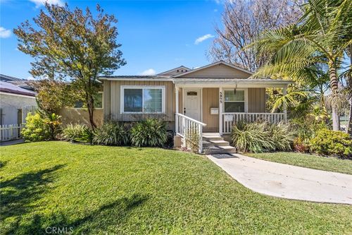 3973 Knoxville, Long Beach, CA, 90808 | Card Image