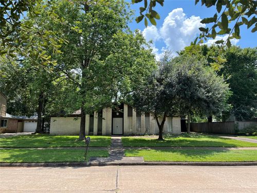 4102 Honey Oaks Dr, Seabrook, TX, 77586-4007 | Card Image