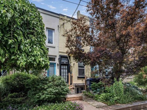 18 Saunders Ave, Toronto, ON, M6R1B8 | Card Image