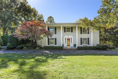 View of front of home featuring a front lawn | Image 1