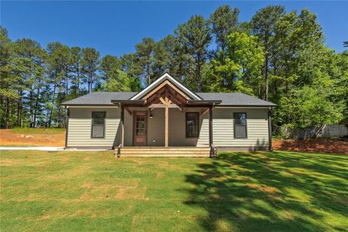 760 Donahoo Rd Se, Silver Creek, GA, 30173-2637 | Card Image