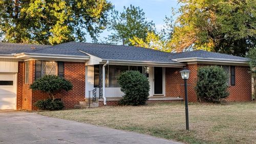 136 Powell St, Claremore, OK, 74017-4218 | Card Image