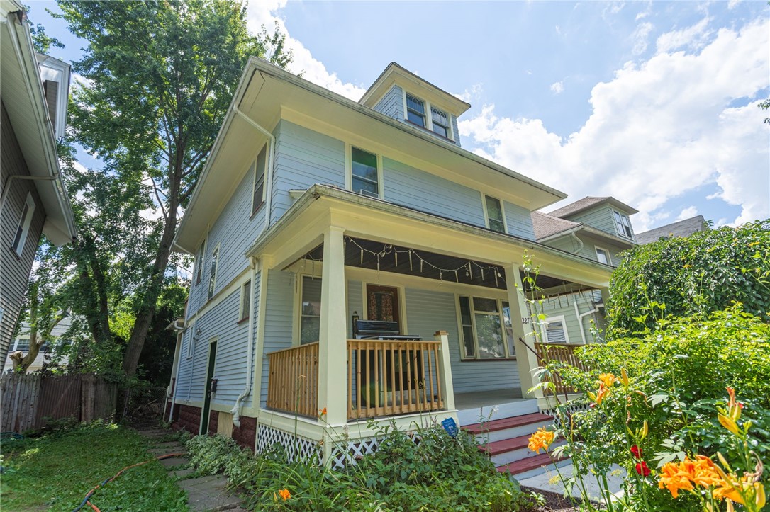 Rosewood Ter, Rochester, NY 14609