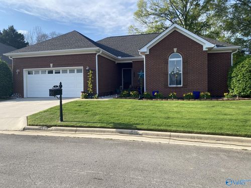 936 Tracey Ln, Decatur, AL, 35601-7700 | Card Image
