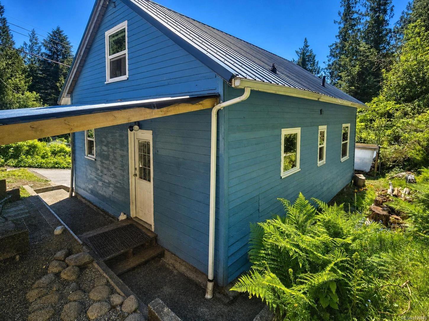 Residential in Tahsis 5