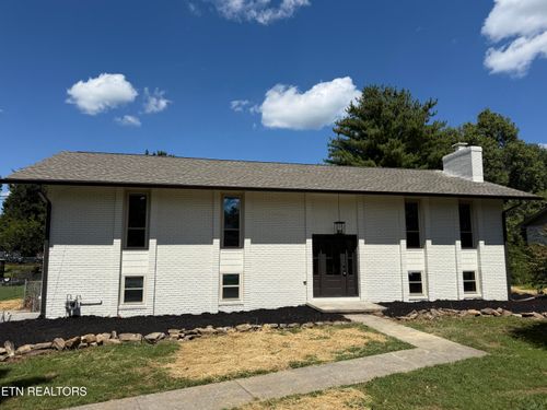 4221 Cadillac Dr, Powell, TN, 37849-5127 | Card Image