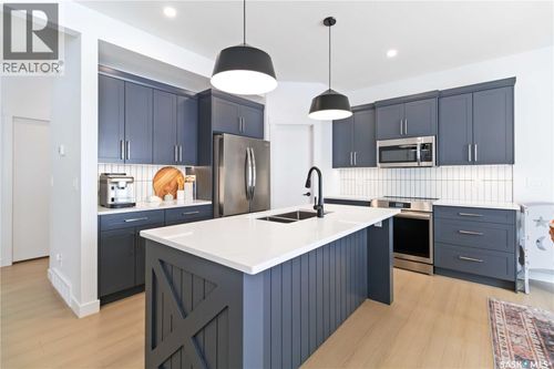 126 Chelsom Bend, Saskatoon, SK, S7V1L1 | Card Image