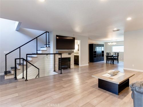 unit-110-2298 Rose Ave, Signal Hill, CA, 90755-3746 | Card Image