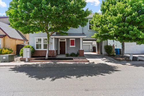 156 Bristol Way, Yuba City, CA, 95993-5900 | Card Image