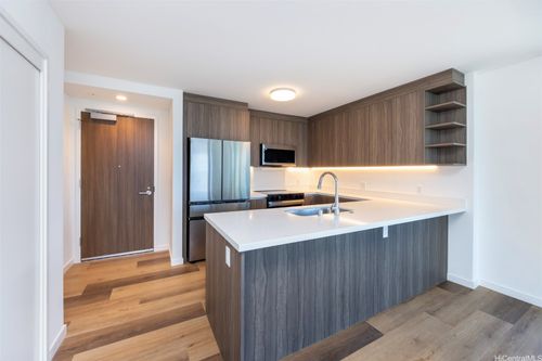 3901r-1500 Rycroft St, Honolulu, HI, 96814-7073 | Card Image