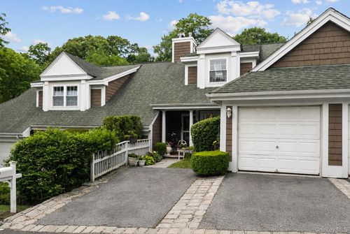 4 Winterberry Ln, Briarcliff Manor, NY, 10510-1729 | Card Image